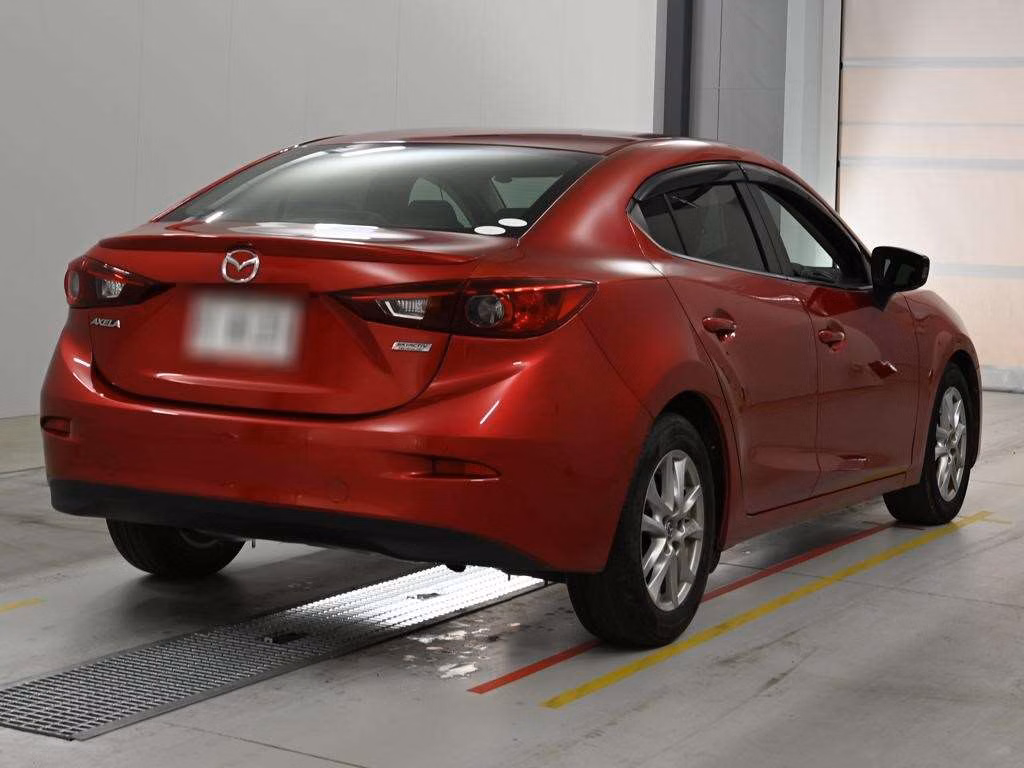 MAZDA AXELA