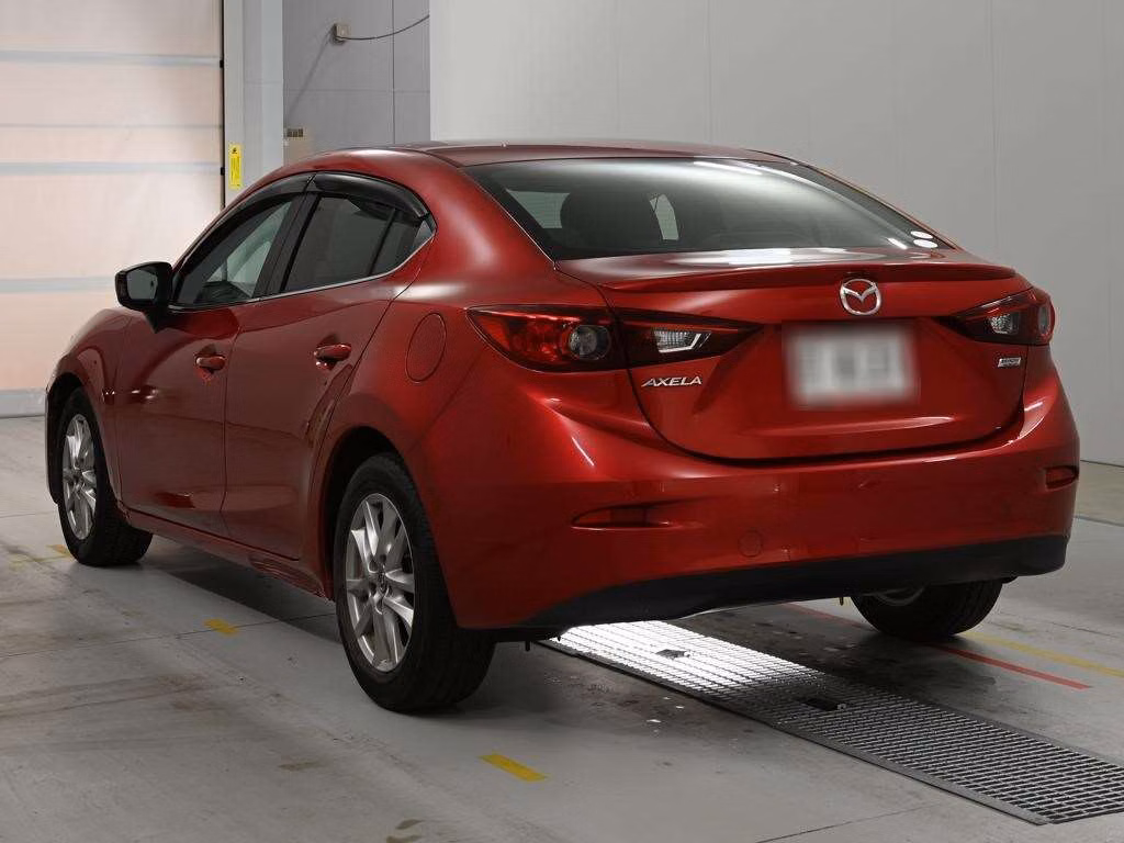 MAZDA AXELA