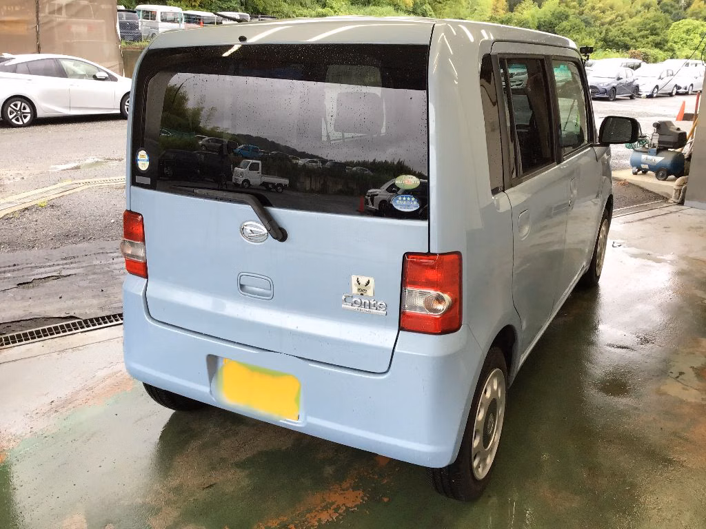 DAIHATSU MOVE CONTE