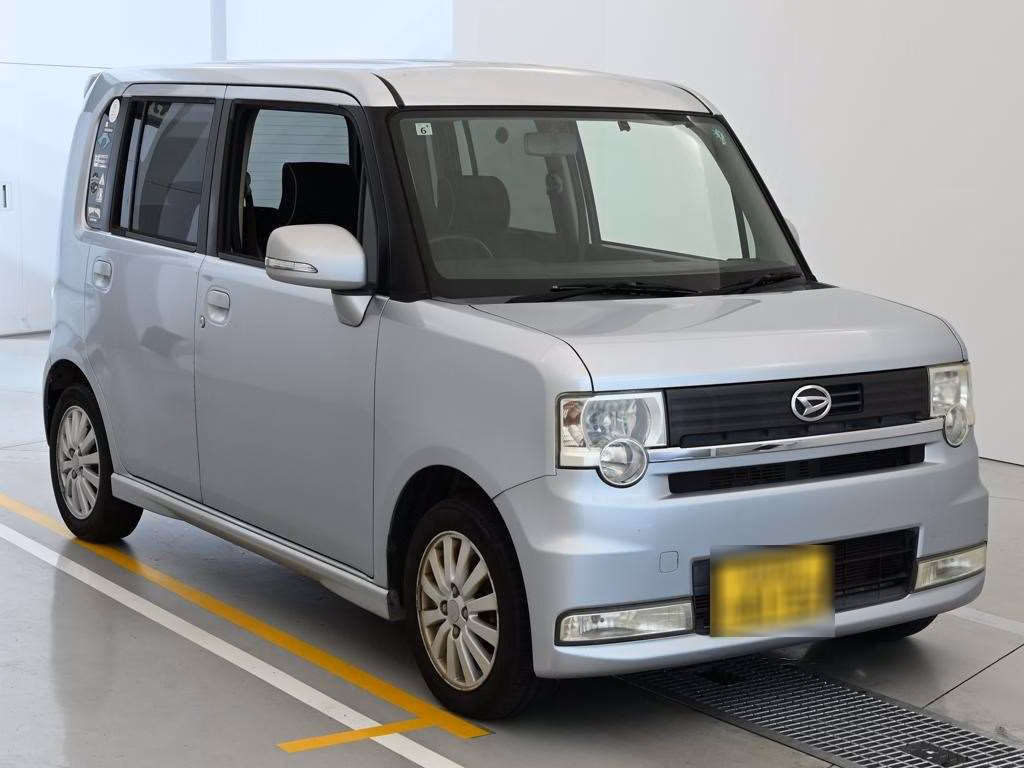 DAIHATSU MOVE CONTE
