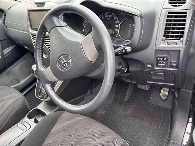 TOYOTA RUSH