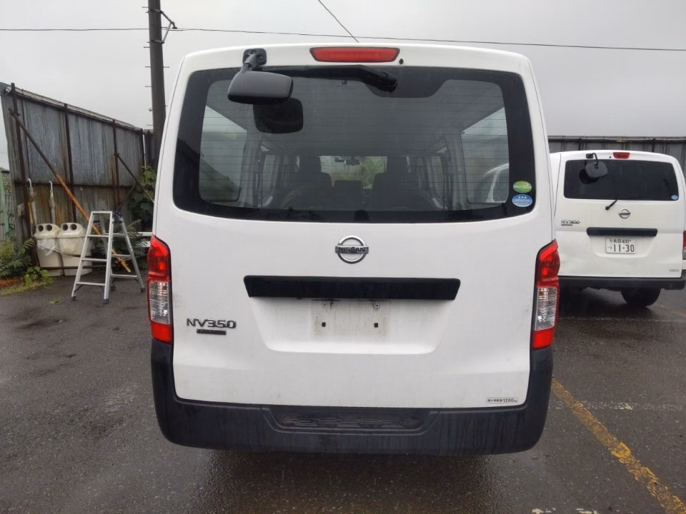 NISSAN NV350 CARAVAN