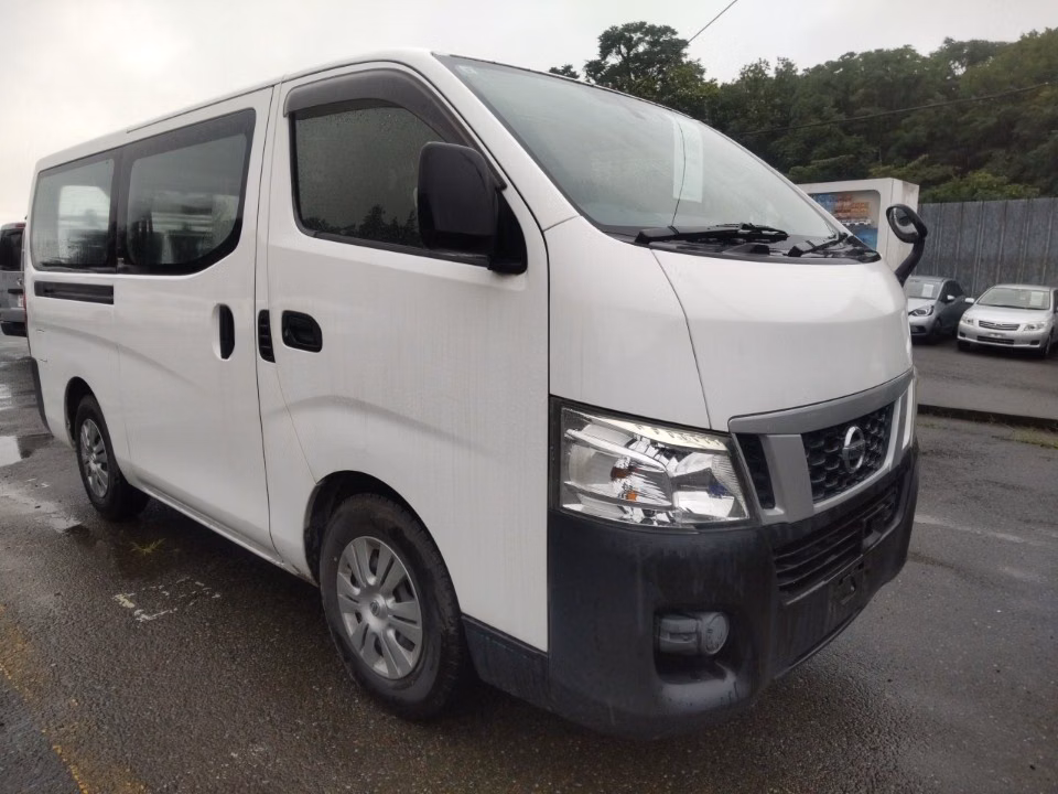 NISSAN NV350 CARAVAN