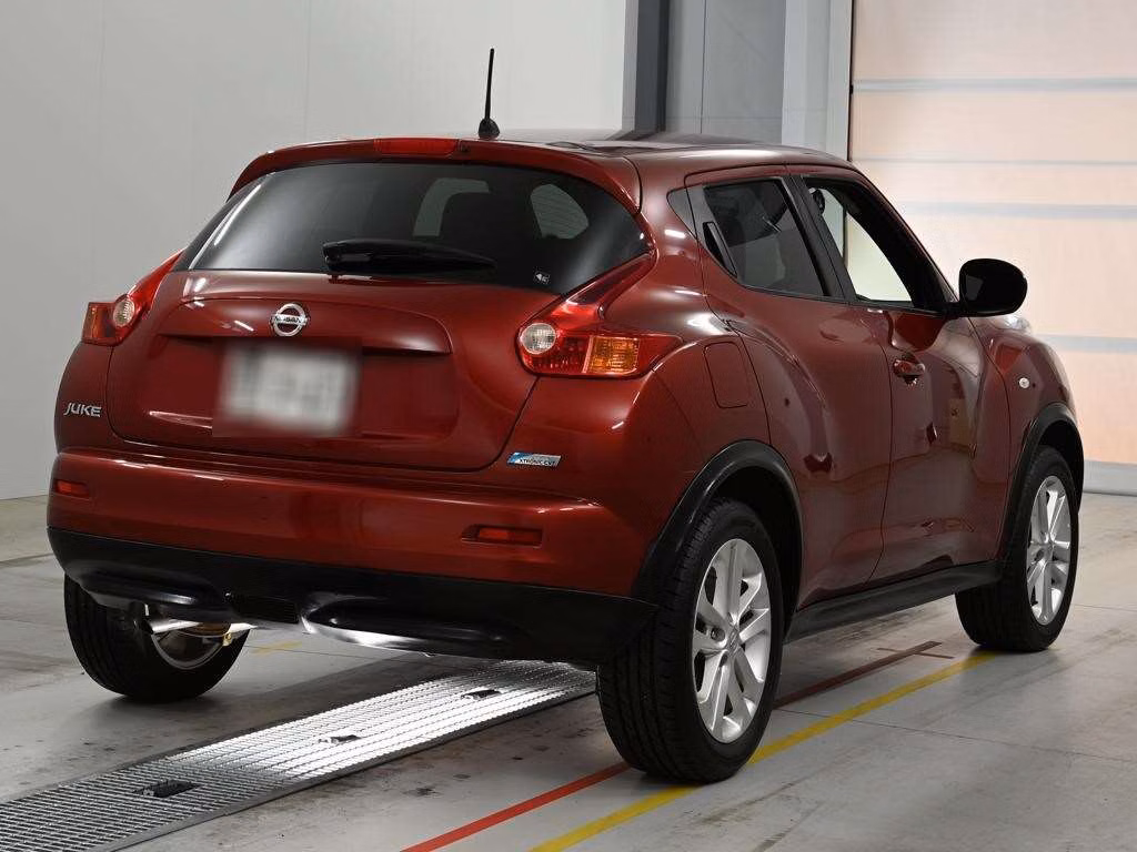 NISSAN JUKE