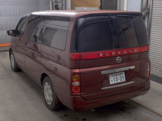 NISSAN ELGRAND