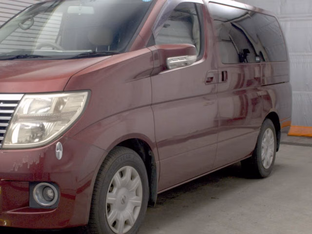 NISSAN ELGRAND