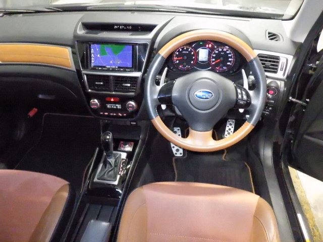 SUBARU EXIGA CROSSOVER 7