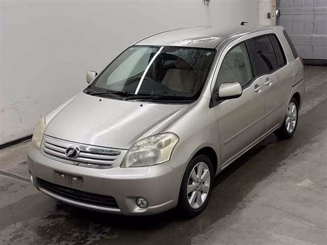TOYOTA RAUM