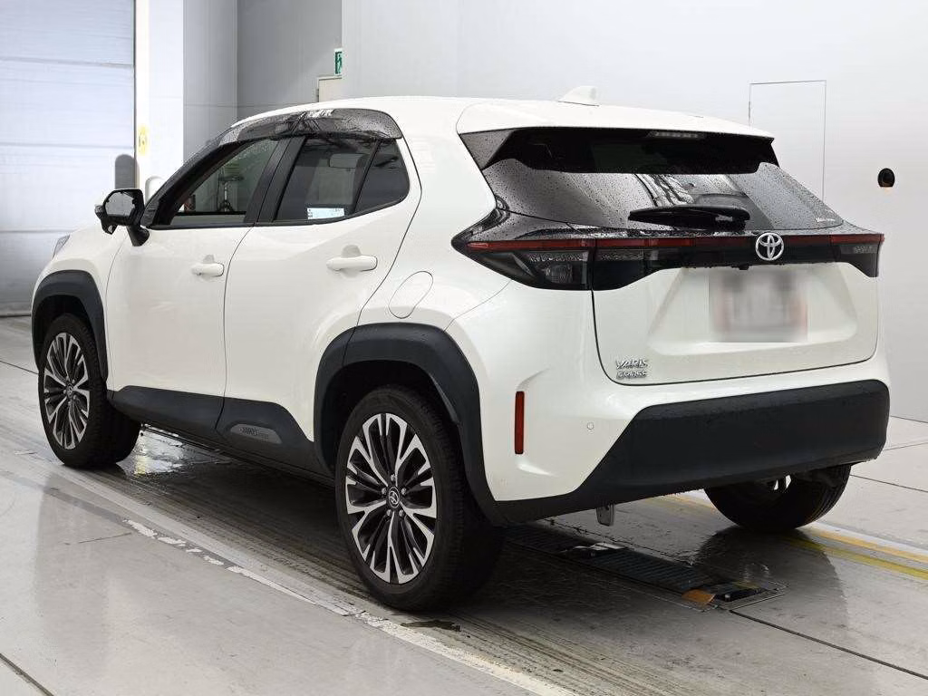 TOYOTA YARIS CROSS