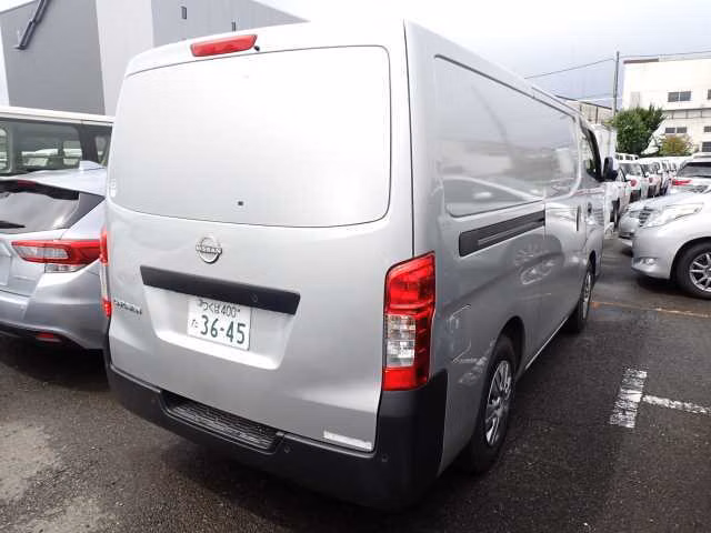 NISSAN CARAVAN