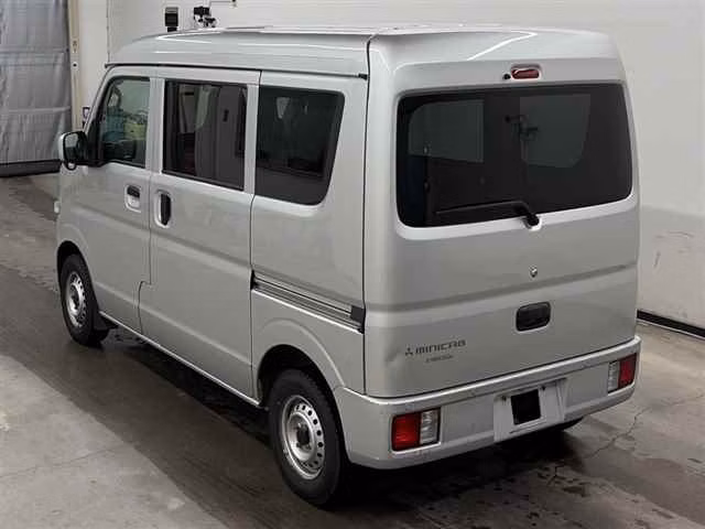MITSUBISHI MINICAB