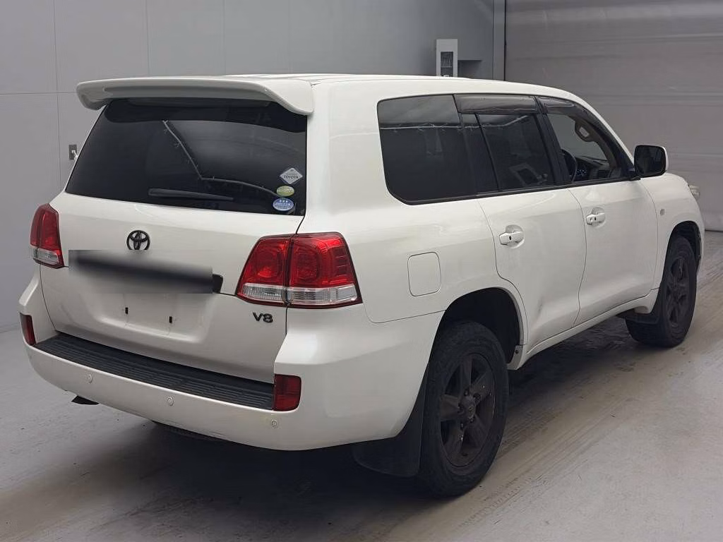 TOYOTA LAND CRUISER