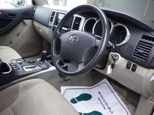 TOYOTA HILUX SURF