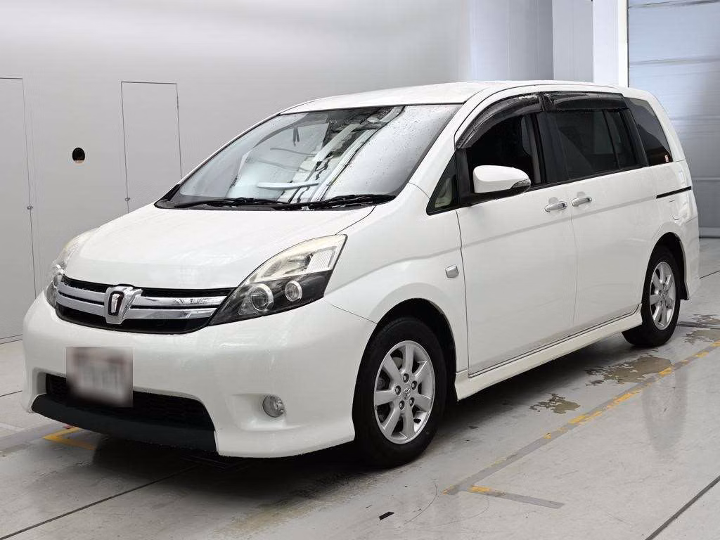 TOYOTA ISIS