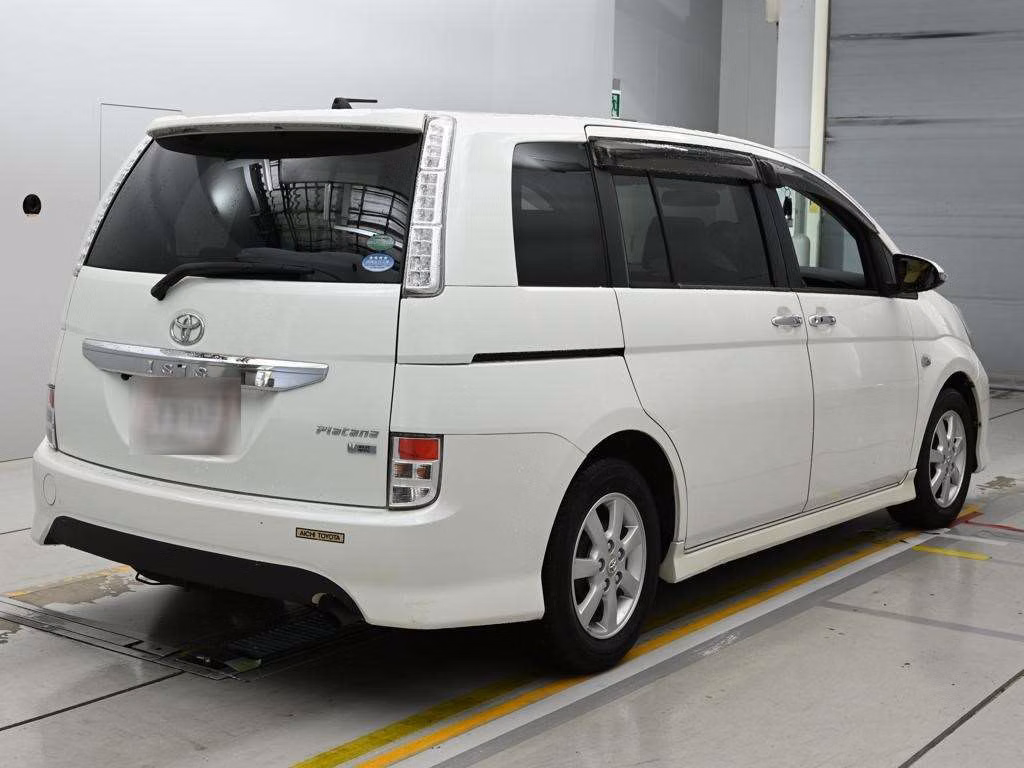 TOYOTA ISIS