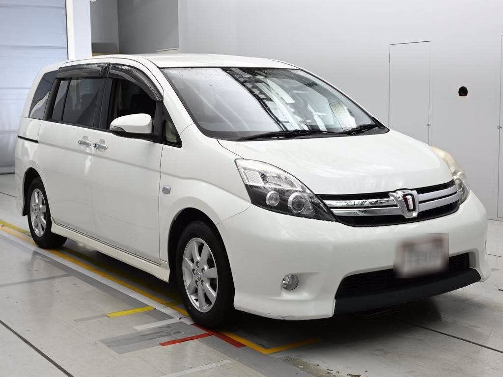 TOYOTA ISIS