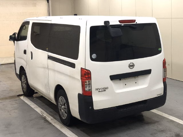 NISSAN NV350 CARAVAN