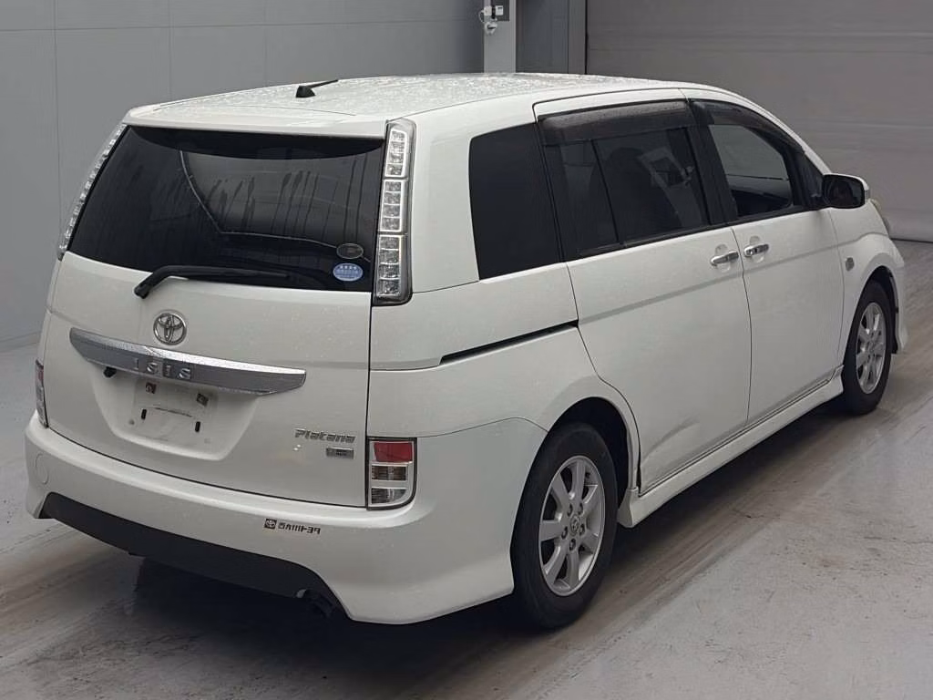 TOYOTA ISIS