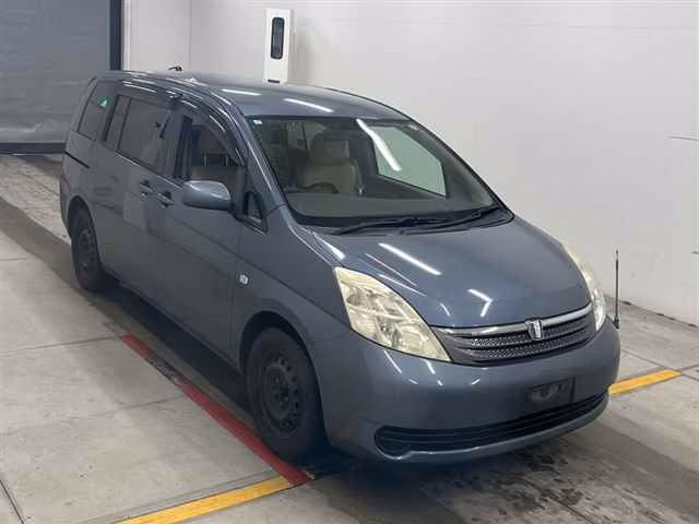 TOYOTA ISIS
