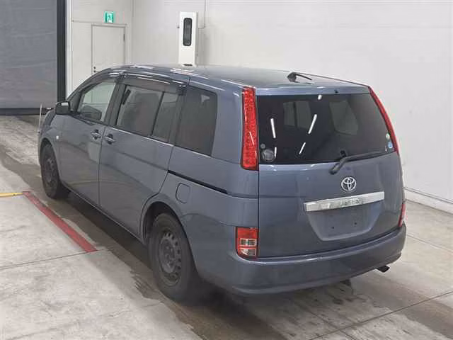 TOYOTA ISIS