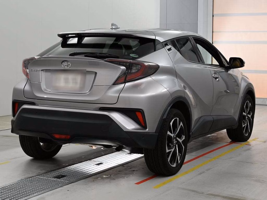 TOYOTA C-HR
