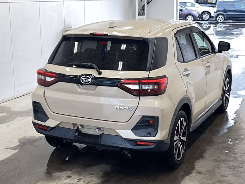 DAIHATSU ROCKY