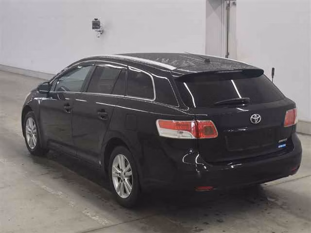 TOYOTA AVENSIS