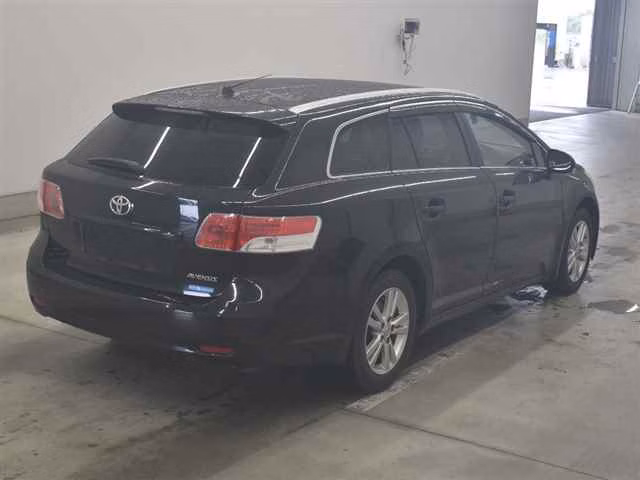 TOYOTA AVENSIS