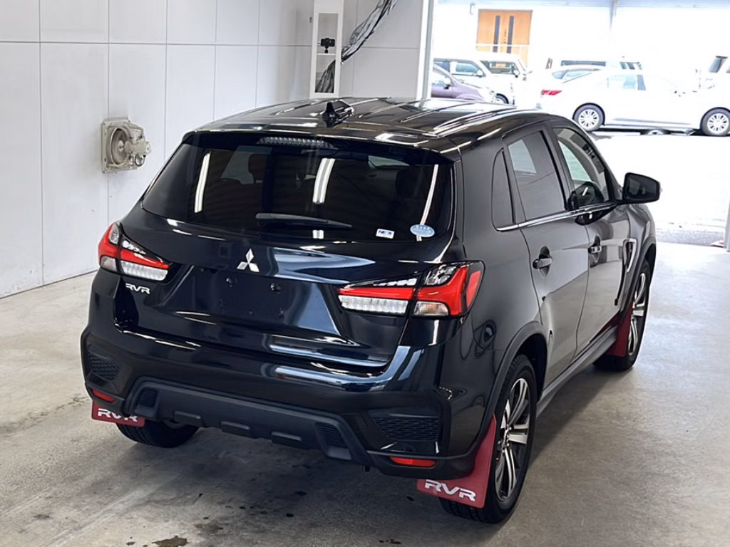 MITSUBISHI RVR