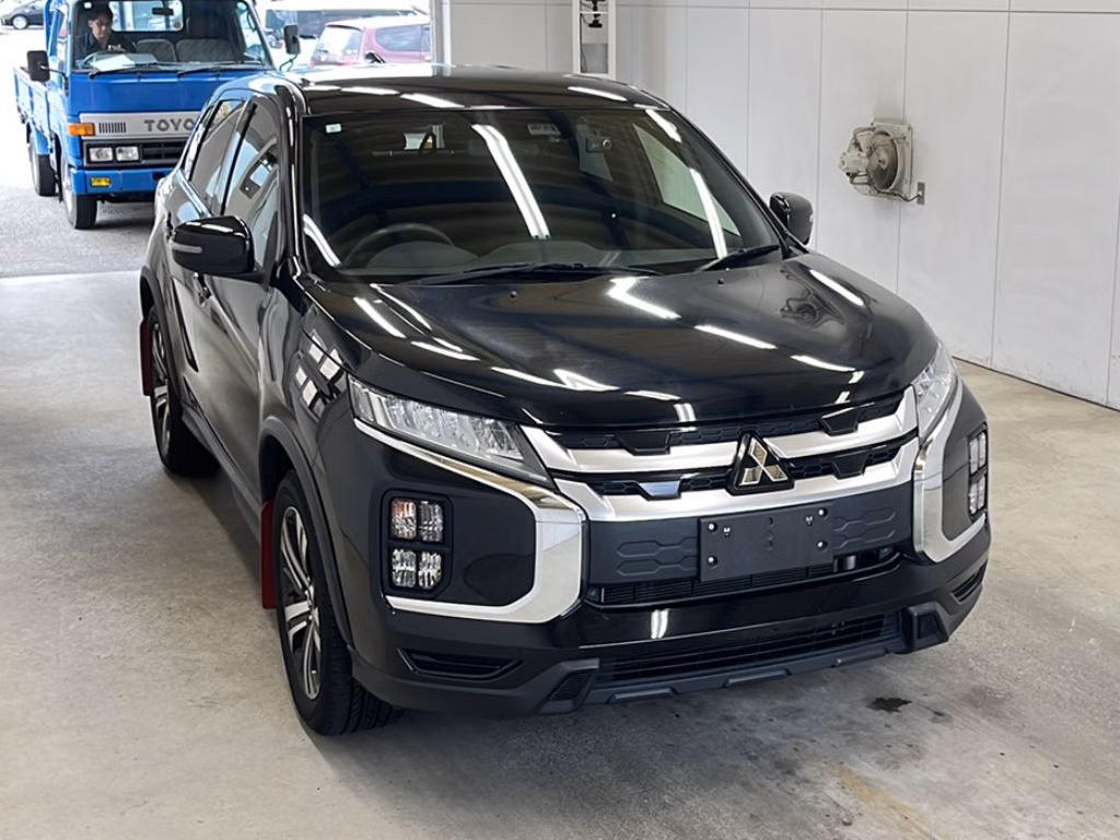MITSUBISHI RVR