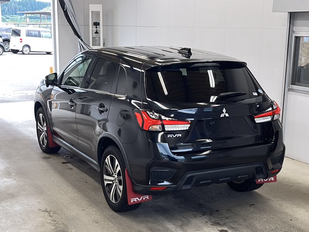 MITSUBISHI RVR