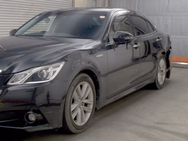 TOYOTA CROWN
