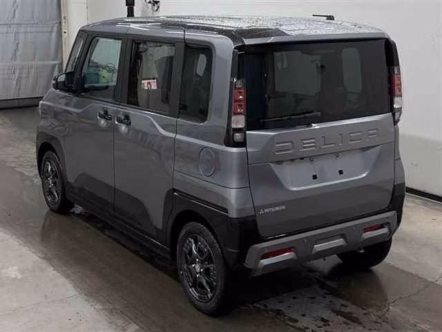 MITSUBISHI DELICA MINI