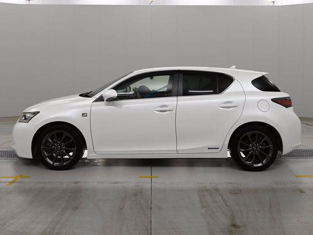 LEXUS CT200H