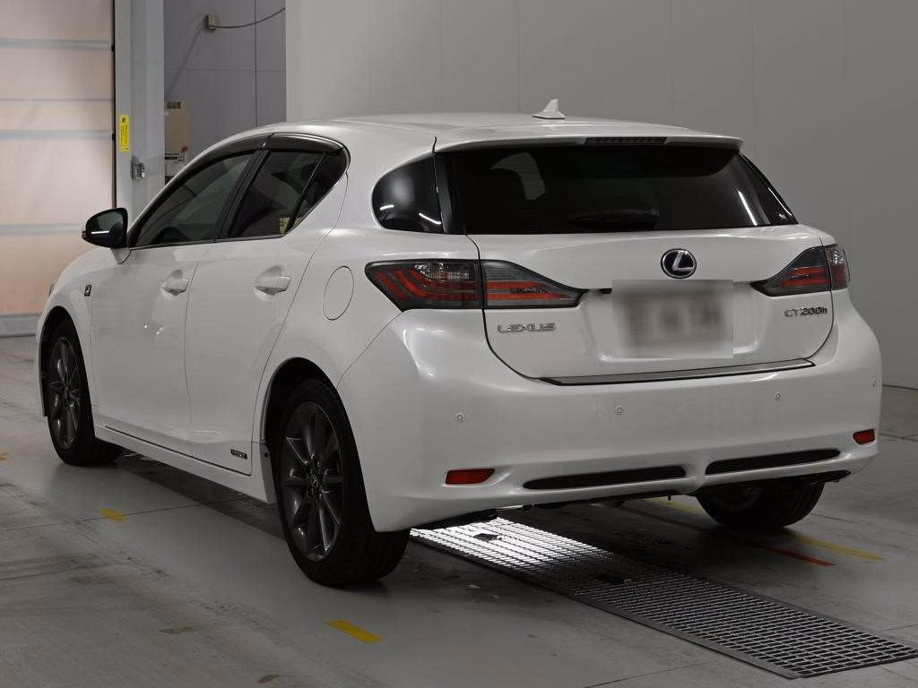 LEXUS CT200H