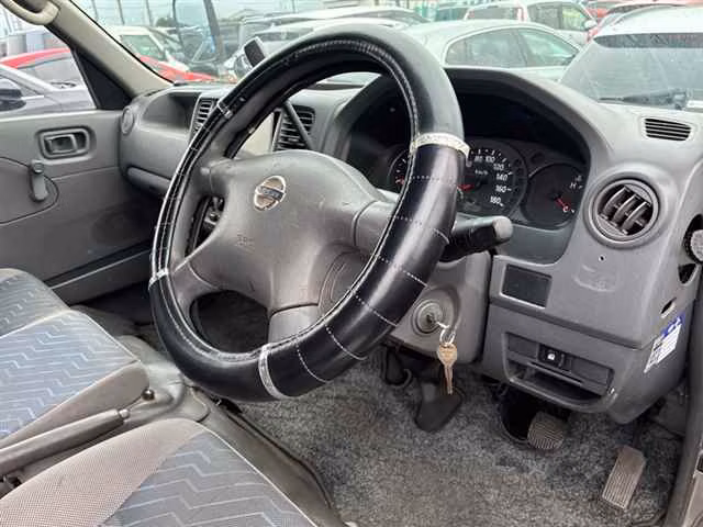 NISSAN CARAVAN