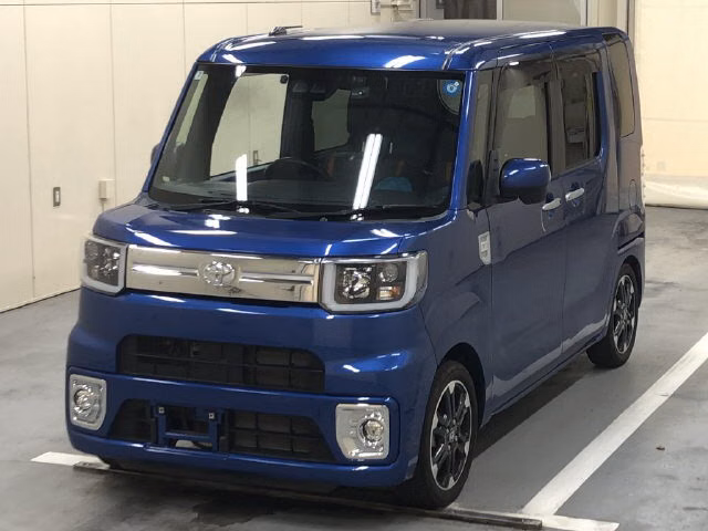 TOYOTA PIXIS MEGA