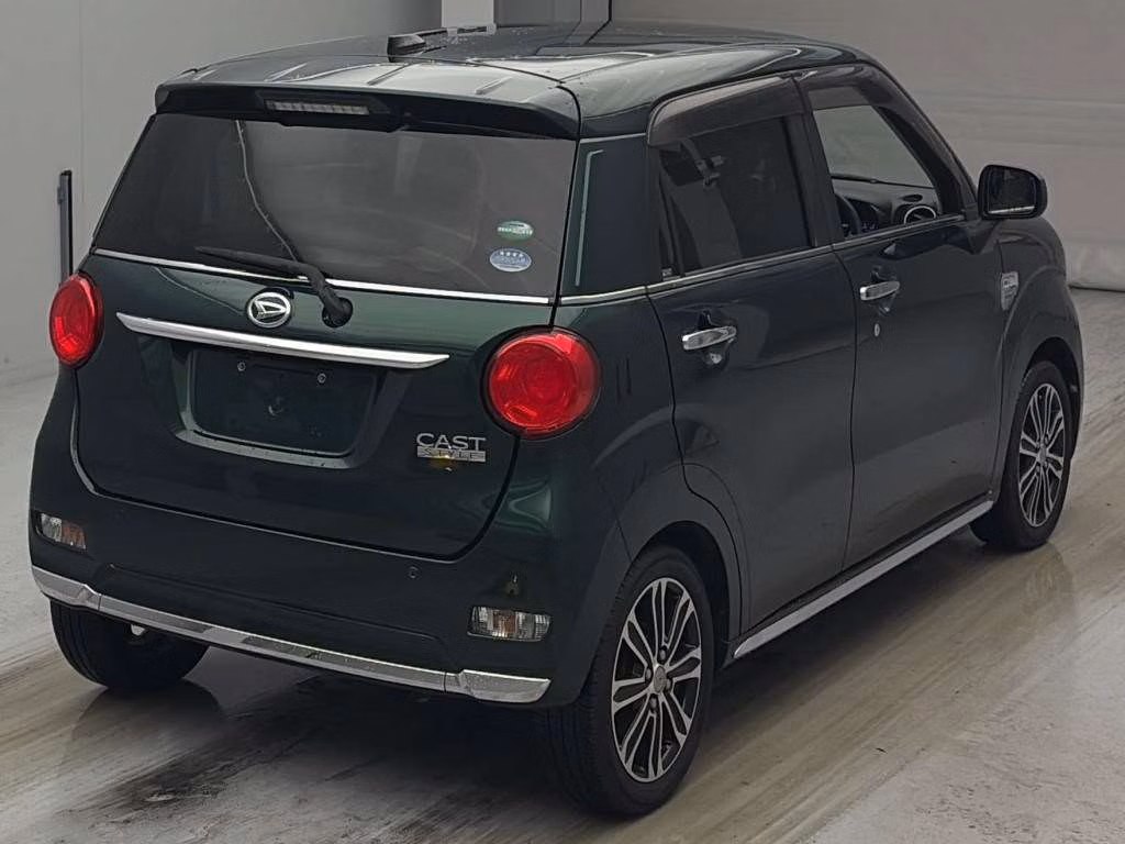 DAIHATSU CAST
