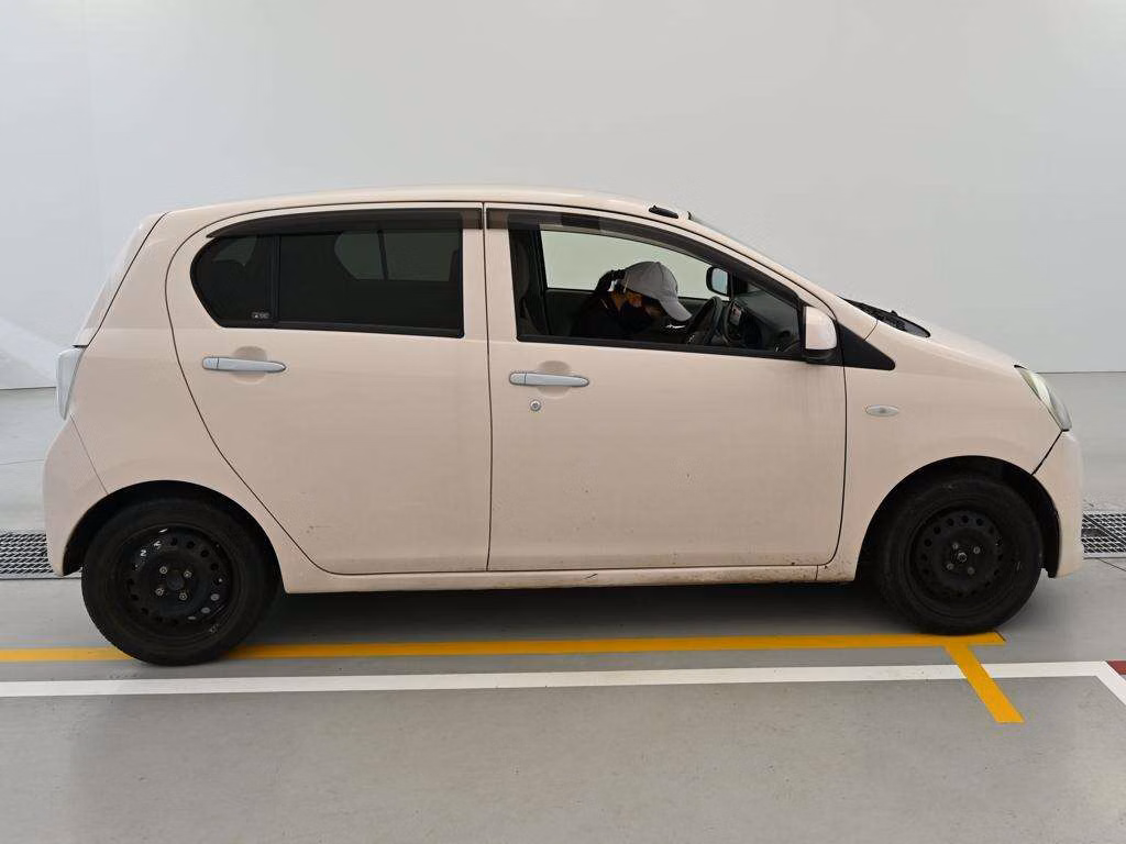 TOYOTA PIXIS EPOCH