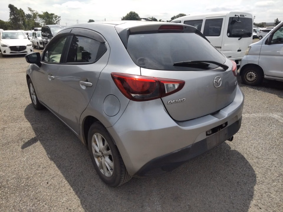 MAZDA DEMIO