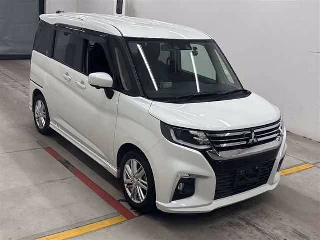 MITSUBISHI DELICA D:2