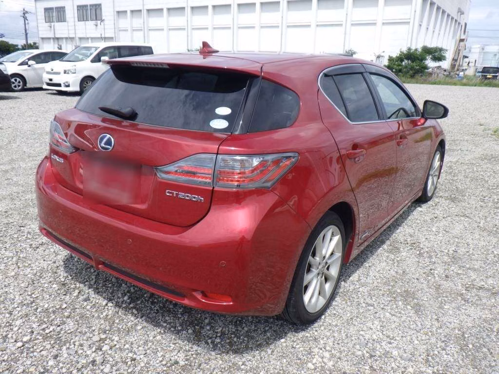 LEXUS CT200H