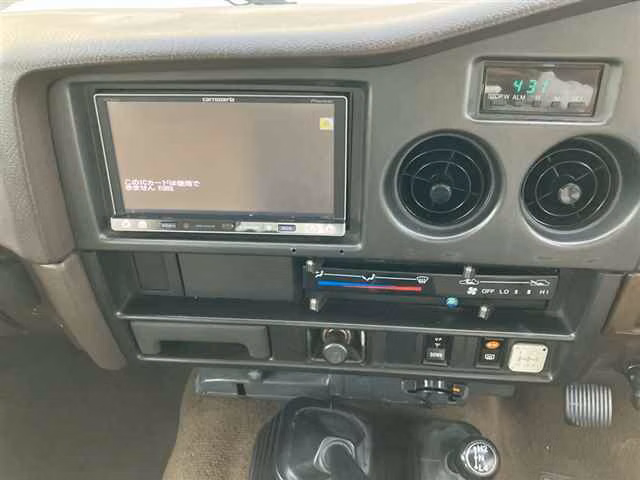 TOYOTA LAND CRUISER
