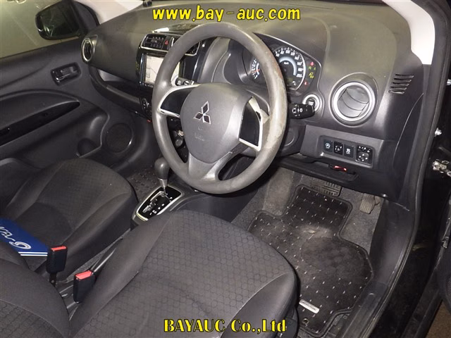 MITSUBISHI MIRAGE
