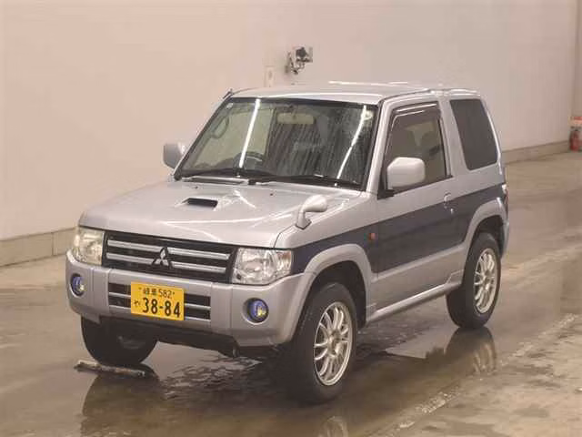 MITSUBISHI PAJERO MINI