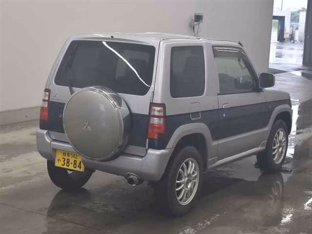 MITSUBISHI PAJERO MINI