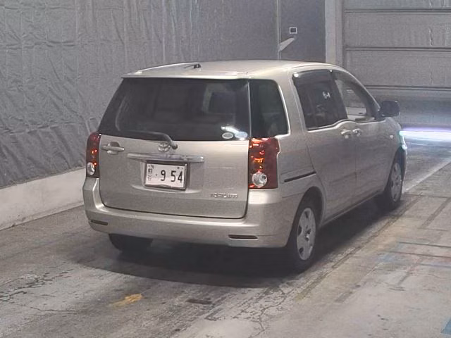TOYOTA RAUM