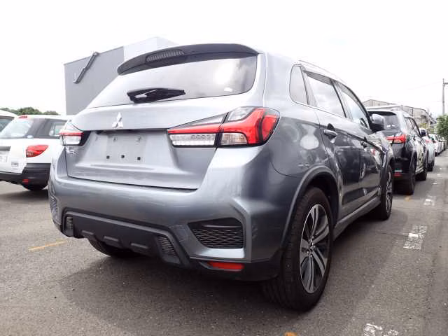MITSUBISHI RVR