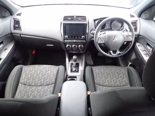 MITSUBISHI RVR