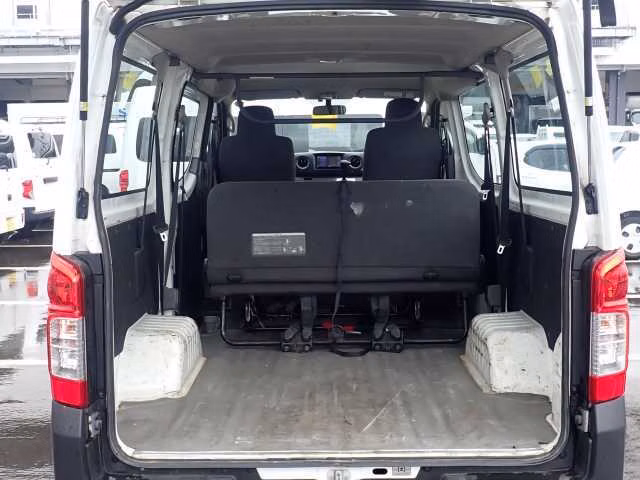 NISSAN NV350 CARAVAN
